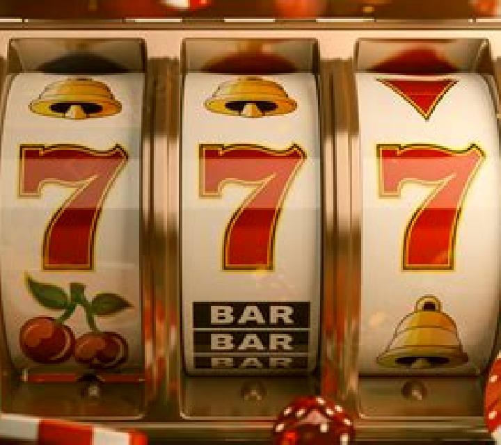 3 Royal Bags slot