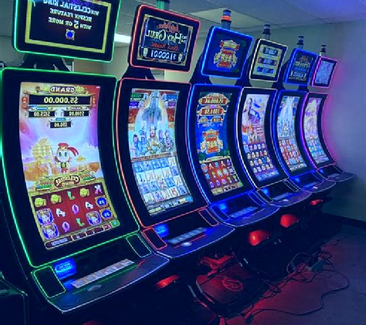 Alice in Wonderland (Hotdog Gaming) slot