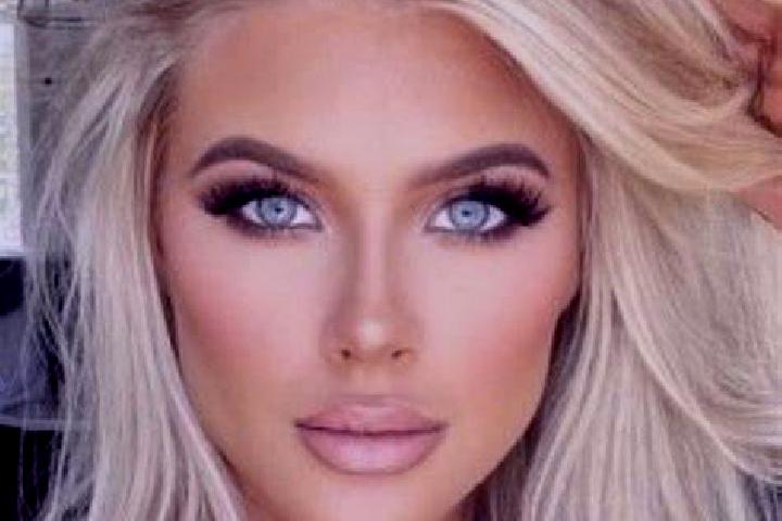 Winter Trophy Hold and Win slot game